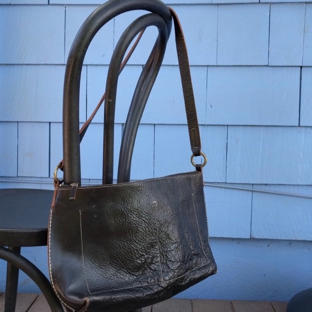 Ellington black leather shoulder bag